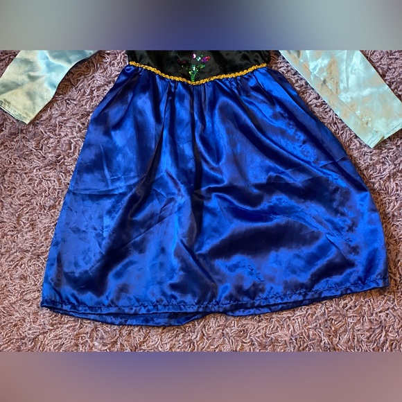 Frozen Anna dress and shawl 8-10 L - Picture 7 of 16